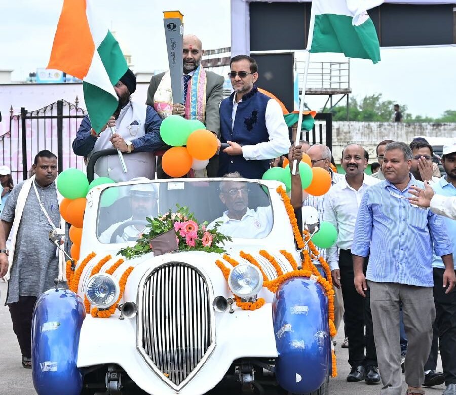 44वें शतरंज ओलम्पियाड के ऐतिहासिक पल का साक्षी बना छत्तीसगढ़: टॉर्च रिले अपने 61वें पड़ाव पर राजधानी रायपुर पहुंची