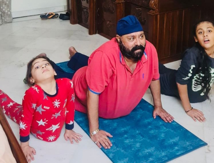 Yoga Day 2024: कमाल योग में अर्षबीर और गुरवीर का जलवा,दादा होरा ने किया सोशल, मीडिया में वीडियो पोस्ट, आसन देख हैरान हुए लोग