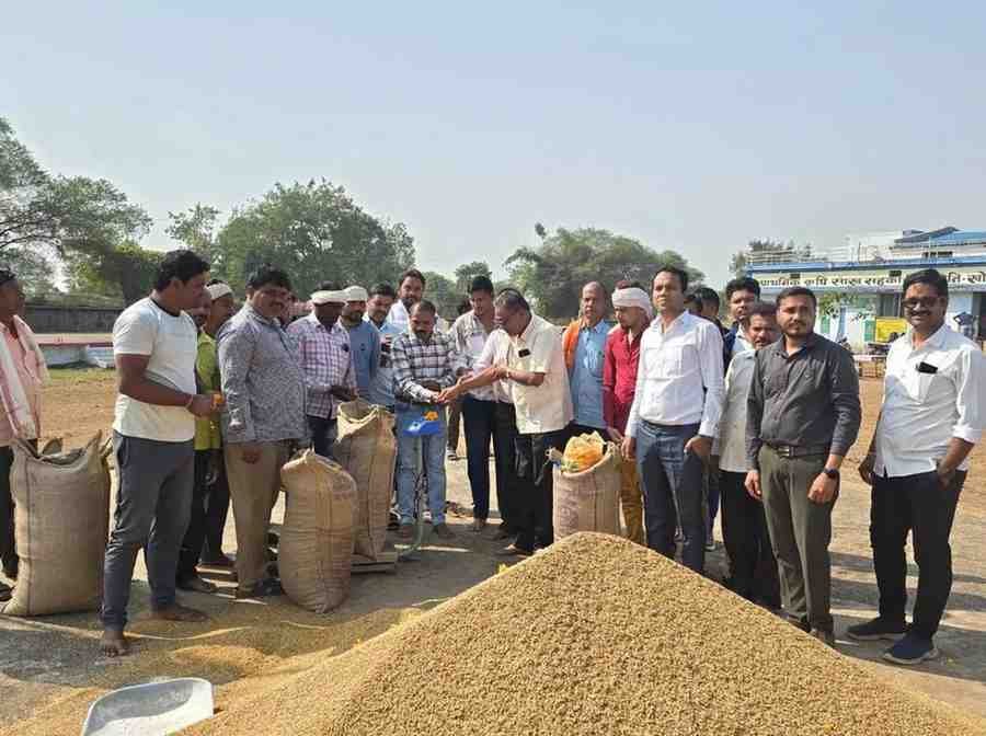 छत्तीसगढ़ में धान खरीदी की शुरुआत, सीएम साय बोले—‘यह किसानों की मेहनत और विश्वास का उत्सव’