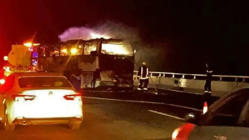 Saudi Arab bus accident : मक्का से मदीना जा रही उमरा यात्रियों की बस दुर्घटनाग्रस्त, 42 भारतीयों की मौत की खबर Saudi Arab bus accident