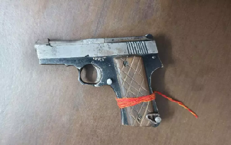 धमतरी में ज्वैलर्स शूटआउट और डकैती प्रयास का मास्टरमाइंड अजय उर्फ गोलू भदौरिया गिरफ्तार, तीन राज्यों में तलाश के बाद पुलिस को सफलता ज्वैलर्स