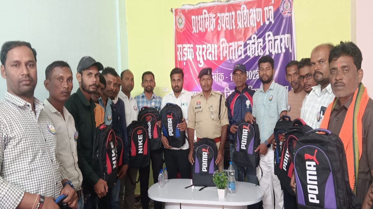 सड़क सुरक्षा मितानों