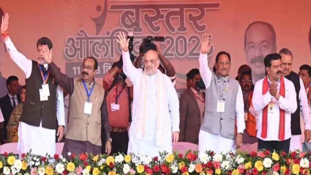 नक्सलवाद के उन्मूलन के साथ-साथ बस्तर में मूलभूत सुविधाओं का तेजी से हो रहा विकास – मुख्यमंत्री विष्णुदेव साय नक्सलवाद