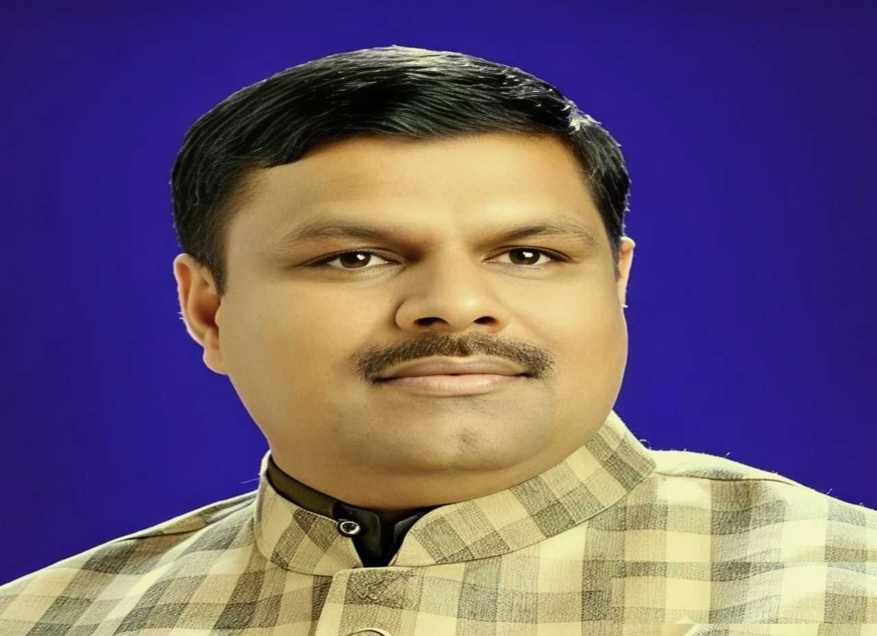 छत्तीसगढ़ मंत्री श्री गजेंद्र यादव