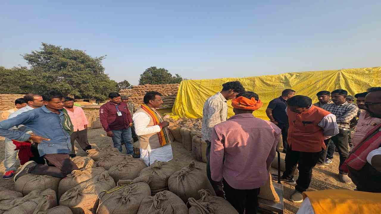 विधायक रोहित साहू का औचक निरीक्षण