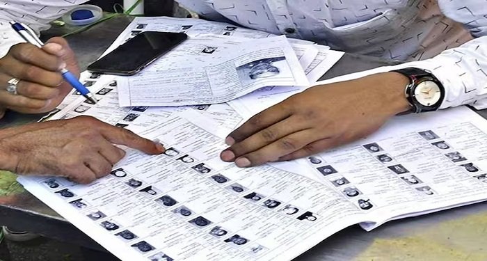 SIR News: मतदाता सूची से नाम कट गया? तुरंत भरें फॉर्म-6, जानें जरूरी दस्तावेज