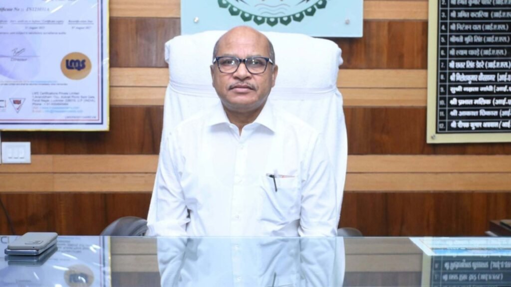 कलेक्टर उइके